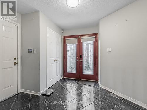 5439 Razor Bill Court, Mississauga, ON - Indoor Photo Showing Other Room