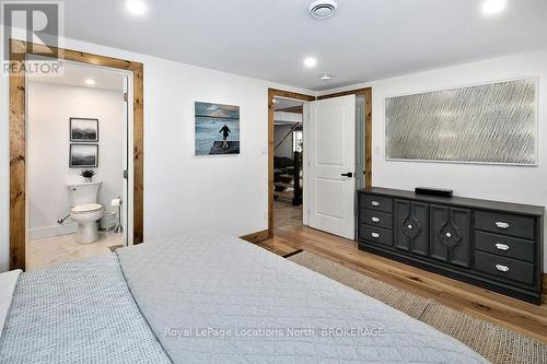 225 St Arnaud Street, Grey Highlands, ON - Indoor Photo Showing Bedroom