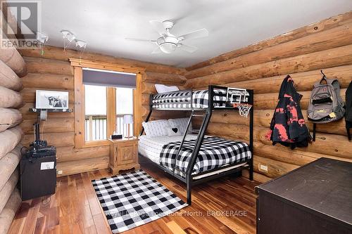 225 St Arnaud Street, Grey Highlands, ON - Indoor Photo Showing Bedroom