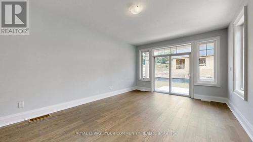 518 Bayport Boulevard, Midland, ON - Indoor Photo Showing Other Room