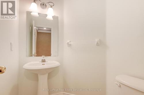 455 Postridge Drive, Oakville (1018 - Wc Wedgewood Creek), ON - Indoor Photo Showing Bathroom