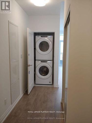 1206 - 286 Main Street, Toronto, ON - Indoor Photo Showing Laundry Room