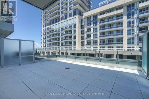 707 - 9199 Yonge Street, Richmond Hill, ON - Outdoor