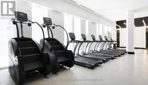 1007 - 2916 Highway 7, Vaughan, ON - Indoor Photo Showing Gym Room