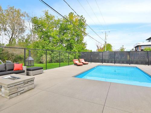 Pool - 1720 Rue De Moncours, Chambly, QC - Outdoor With In Ground Pool With Backyard