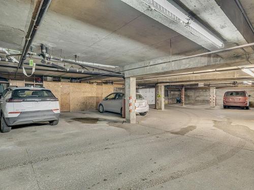 Parking - 201-855 Rue Grandjean, Québec (Sainte-Foy/Sillery/Cap-Rouge), QC - Indoor Photo Showing Garage