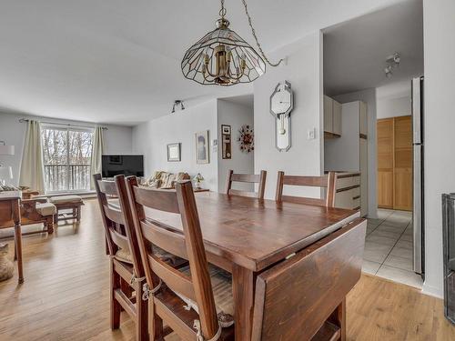 Dining room - 201-855 Rue Grandjean, Québec (Sainte-Foy/Sillery/Cap-Rouge), QC - Indoor Photo Showing Dining Room