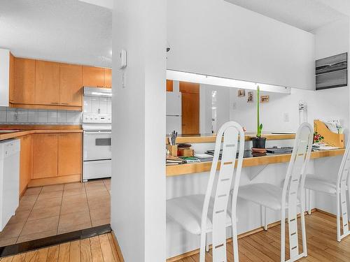 Kitchen - 208-1490 Boul. De L'Entente, Québec (La Cité-Limoilou), QC - Indoor Photo Showing Kitchen