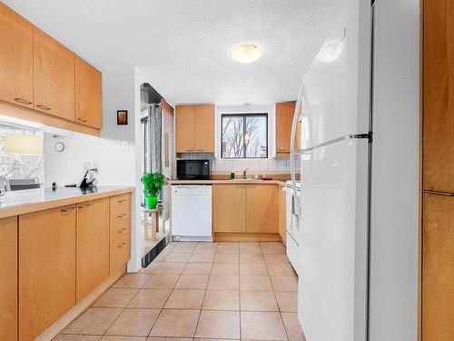 Kitchen - 208-1490 Boul. De L'Entente, Québec (La Cité-Limoilou), QC - Indoor Photo Showing Kitchen