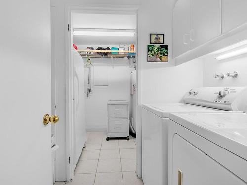 Laundry room - 208-1490 Boul. De L'Entente, Québec (La Cité-Limoilou), QC - Indoor Photo Showing Laundry Room