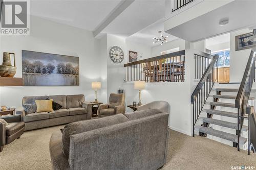 7 455 Pinehouse Drive, Saskatoon, SK - Indoor Photo Showing Living Room