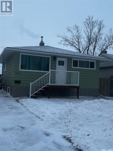 1021 Warner Street, Moose Jaw, SK - Outdoor