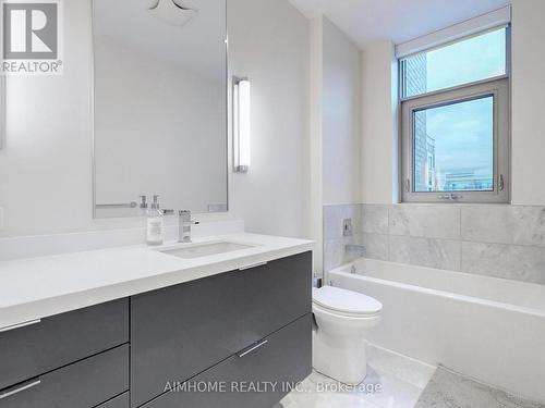 3769 Mangusta Court, Innisfil, ON - Indoor Photo Showing Bathroom