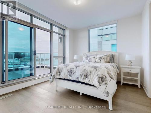 3769 Mangusta Court, Innisfil, ON - Indoor Photo Showing Bedroom