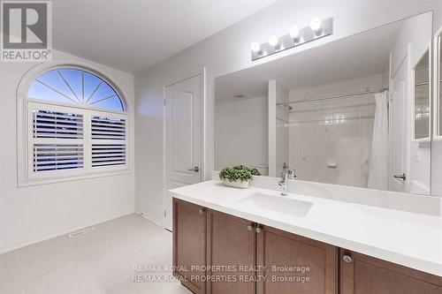 1435 Kellough Street, Innisfil, ON - Indoor Photo Showing Bathroom