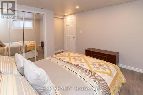 56 Becketts Side Road, Tay, ON - Indoor Photo Showing Bedroom