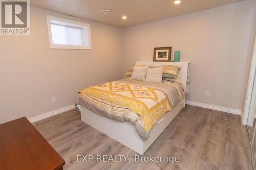 56 Becketts Side Road, Tay, ON - Indoor Photo Showing Bedroom