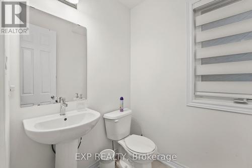 113 Rugman Crescent, Springwater, ON - Indoor Photo Showing Bathroom