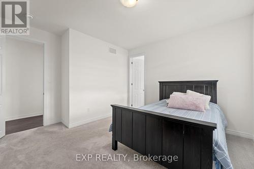 113 Rugman Crescent, Springwater, ON - Indoor Photo Showing Bedroom