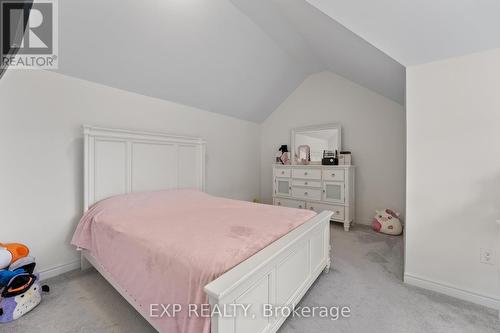 113 Rugman Crescent, Springwater, ON - Indoor Photo Showing Bedroom