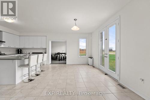 113 Rugman Crescent, Springwater, ON - Indoor Photo Showing Kitchen