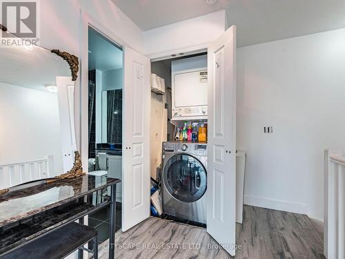 703 - 220 Burnhamthorpe Road W, Mississauga, ON - Indoor Photo Showing Laundry Room