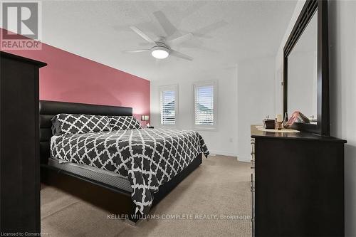 35 Willowbanks Terrace, Hamilton, ON - Indoor Photo Showing Bedroom