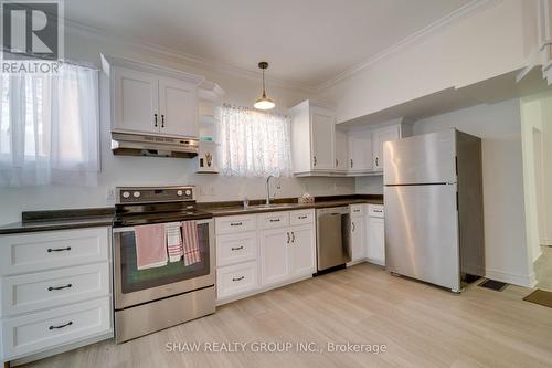 101 John Street, North Huron, ON - Indoor Photo Showing Kitchen