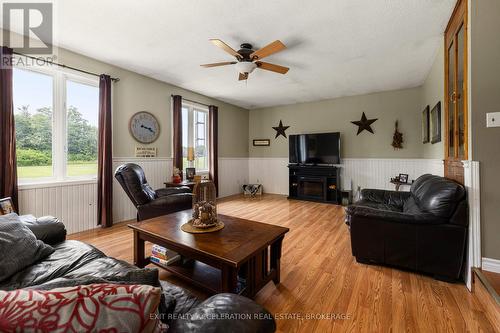 275 Adair Road, Stone Mills, ON - Indoor Photo Showing Living Room