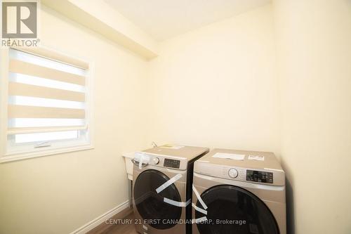 130 Knott Drive, London, ON - Indoor Photo Showing Laundry Room