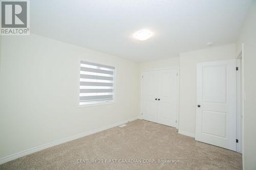 130 Knott Drive, London, ON - Indoor Photo Showing Other Room