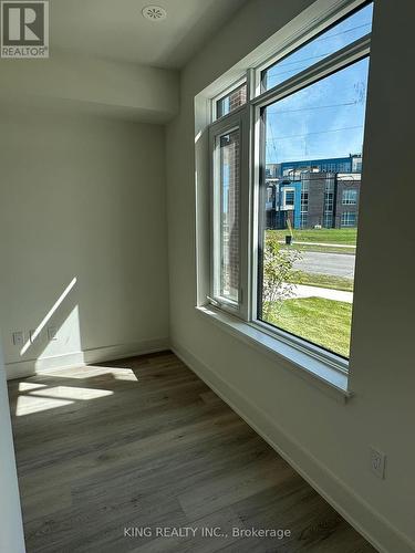 82 Windward Drive, Grimsby, ON - Indoor Photo Showing Other Room