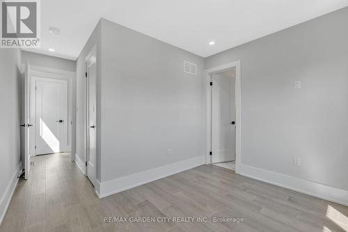 86 Beland Avenue N, Hamilton, ON - Indoor Photo Showing Other Room