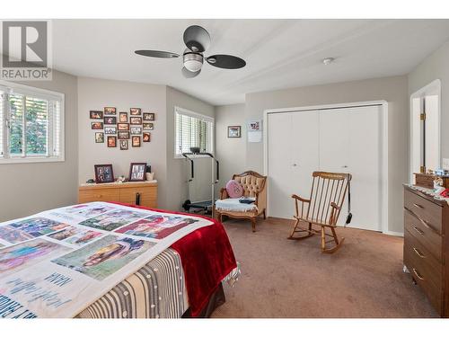 130 Dundas Road Unit# 5, Kelowna, BC - Indoor Photo Showing Bedroom