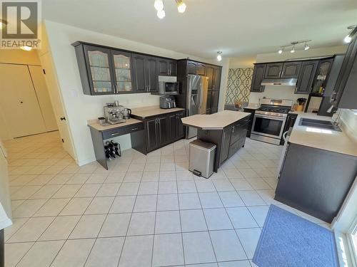 454 Corina Avenue, Princeton, BC - Indoor Photo Showing Kitchen