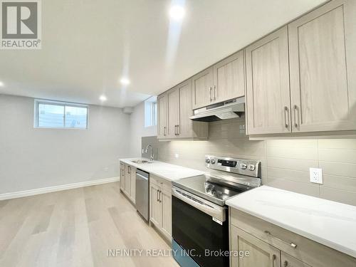 Bsmnt - 220 Bowman Drive, Middlesex Centre (Ilderton), ON - Indoor Photo Showing Kitchen