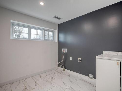 Laundry room - 152 Rue De Callières, Saint-Bruno-De-Montarville, QC - Indoor Photo Showing Other Room