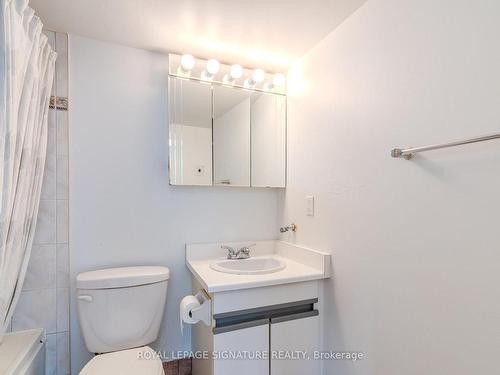 704-1001 Bay St, Toronto, ON - Indoor Photo Showing Bathroom