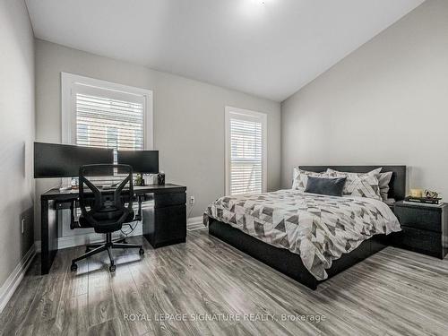 123-25 Concession St, Cambridge, ON - Indoor Photo Showing Bedroom