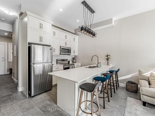 123-25 Concession St, Cambridge, ON - Indoor Photo Showing Kitchen With Stainless Steel Kitchen With Double Sink With Upgraded Kitchen