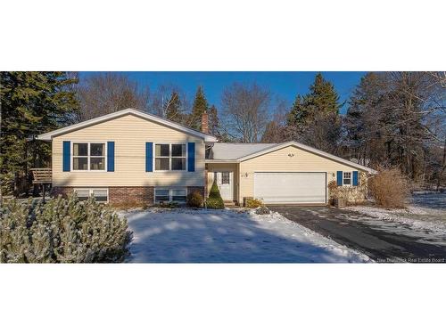 27 Wedgewood Dr, Rothesay, NB 