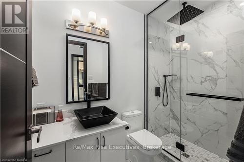 1603 - 150 Marketplace Avenue, Ottawa, ON - Indoor Photo Showing Bathroom