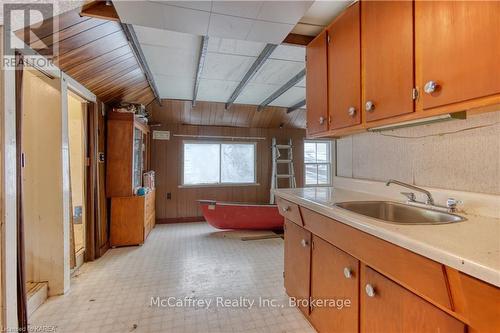 94 Willow Point Lane, Greater Napanee, ON - Indoor Photo Showing Kitchen