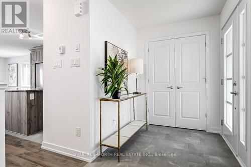 201 Peacock Drive, Russell, ON - Indoor Photo Showing Other Room