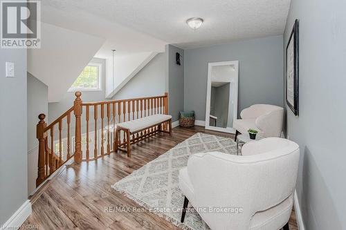 61 Marsh Crescent, Guelph (Pine Ridge), ON - Indoor Photo Showing Other Room