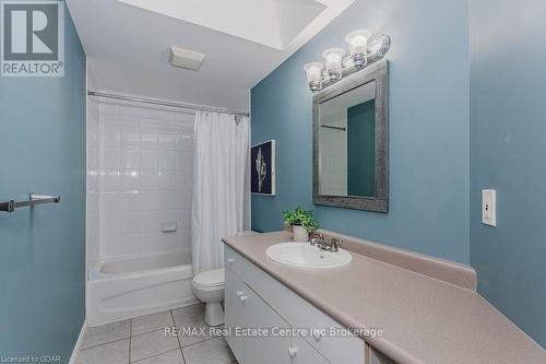 61 Marsh Crescent, Guelph (Pine Ridge), ON - Indoor Photo Showing Bathroom