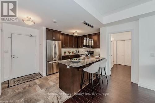 319 - 106 Bard Boulevard, Guelph (Pine Ridge), ON - Indoor Photo Showing Kitchen With Stainless Steel Kitchen