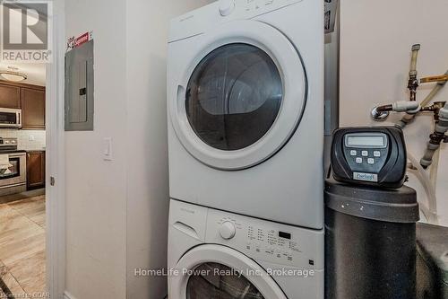 319 - 106 Bard Boulevard, Guelph (Pine Ridge), ON - Indoor Photo Showing Laundry Room