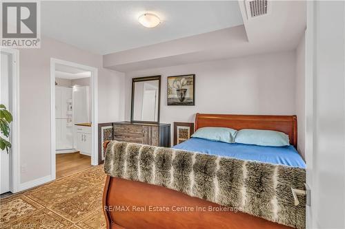 408 - 104 Summit Ridge Drive, Guelph (Grange Hill East), ON - Indoor Photo Showing Bedroom