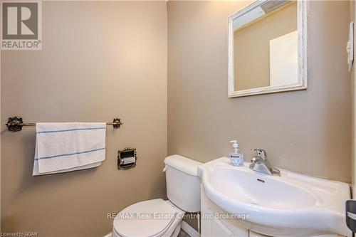 59 - 153 Janefield Avenue, Guelph (Hanlon Creek), ON - Indoor Photo Showing Bathroom